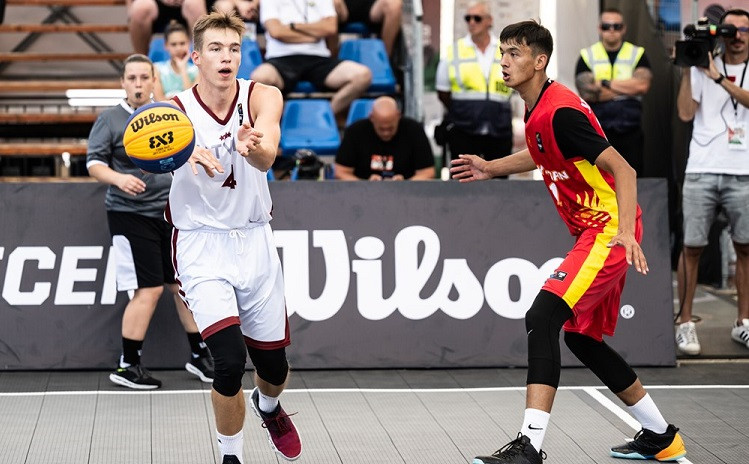 Latvijas U18 izlasei 3x3 basketbolā divas uzvaras un vieta ceturtdaļfinālā