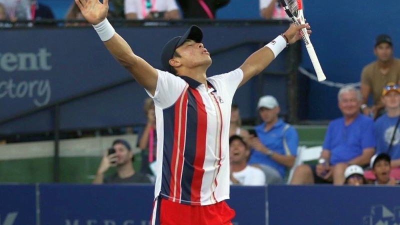 Amerikānis Nakašima dzimtajā Sandjego izcīna savu pirmo trofeju ATP tūrē