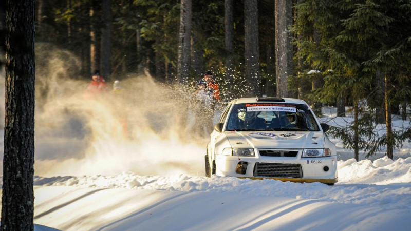 Šajā nedēļas nogalē rallijs Gulbenē un latviešu drifteri uz starta Omānā