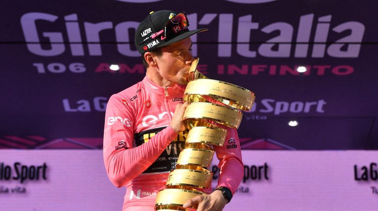 Rogličs uzvar "Giro d'Italia", Skujiņš kopvērtējumā ieņem 31. vietu