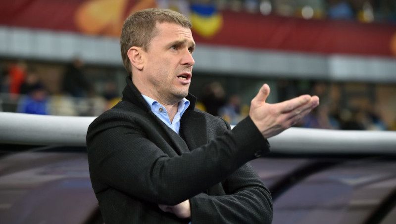 Ukrainas futbola izlases trenera amatā ieceļ Rebrovu