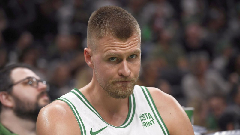 Porziņģis savainojuma dēļ nepiedalīsies NBA kausa ceturtdaļfinālā