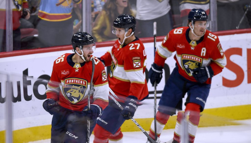 Balinskis gūst pirmos vārtus NHL un palīdz "Panthers" izcīnīt uzvaru
