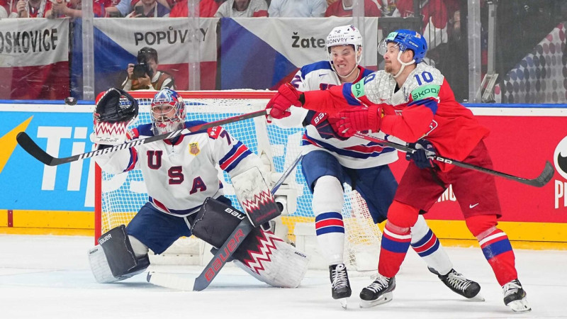 Čehi īstenā izslēgšanas cīņu hokejā nosmacē ASV komandu