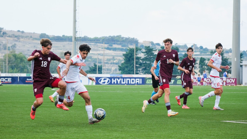 Latvijas U17 futbolisti EČ kvalifikāciju pabeidz ar iespēju izmantošanu