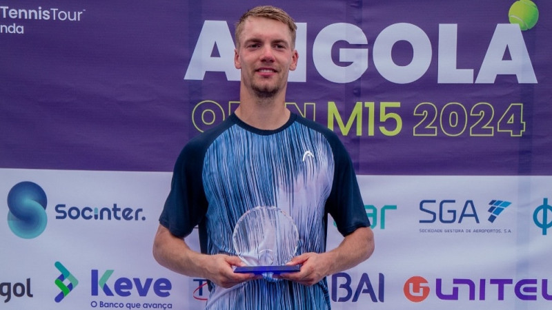 Angolas M15 čempions Štrombahs pakāpjas ATP rangā