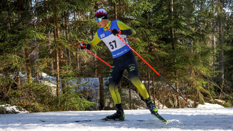 Pasaules junioru čempionātā slēpošanā 10km arkādieši apsteidz pusi konkurentu