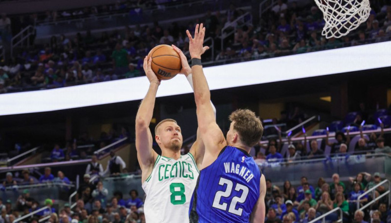 Porziņģis un "Celtics" nonāk soļa attālumā no Austrumu konferences otrās kārtas