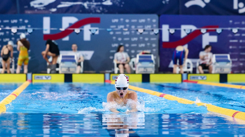 Ķīpsalā sacenšas ap 200 jauno peldētāju ar cerībām uz lielo čempionātu