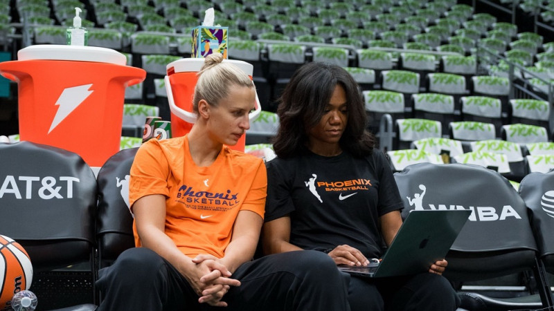 Bezmiegs Sietlā: Kitijai Laksai pirmais zaudējums WNBA
