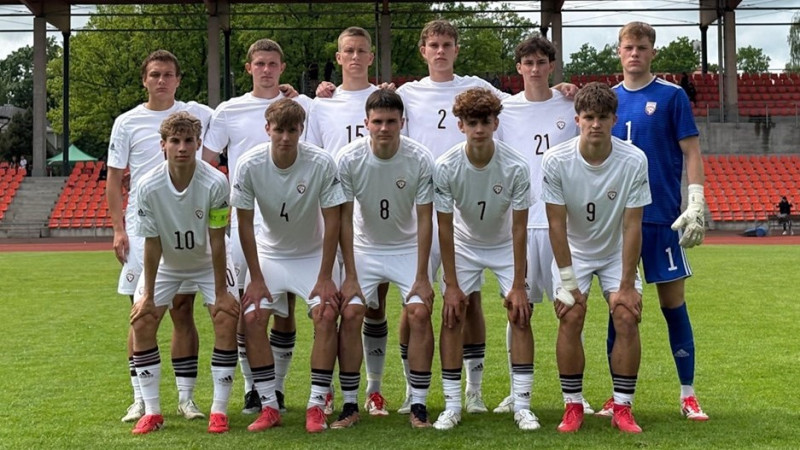 Latvijas U19 futbolisti Baltijas kausa aizstavību sāk ar piekāpšanos lietuviešiem