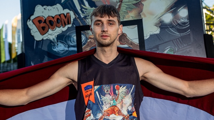 Apsteidzot Dārgo un ārzemniekus, "Kings of Air" triumfē Avotiņš