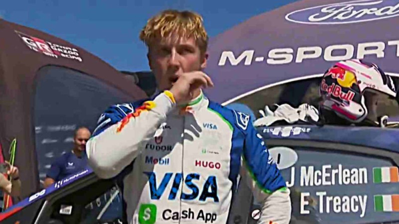 F1 pilots Lovsons pirmo reizi dzīvē testē "Ford Puma Rally1" mašīnu