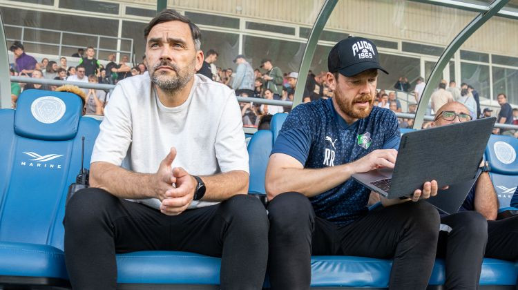 Kalns diskutē ar žurnālistiem, komentē liktenīgās maiņas, pendeļu loteriju un kluba vīziju