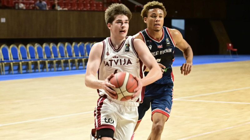 Pirmā iespēja pēc sešu gadu pauzes atgriezties A divīzijā: U20 basketbolistiem pusfināls pret Šveici