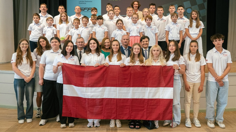 Latvieši noslēdz Eiropas jauniešu čempionātu dambretē ar 11 medaļām ātrspēlē