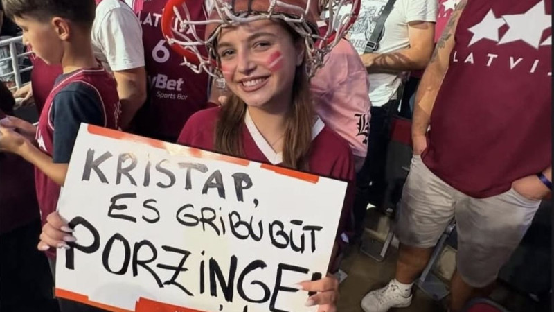 "Kristap, es gribu būt Porziņģe" – kā tapa šis basketbola fanes plakāts?