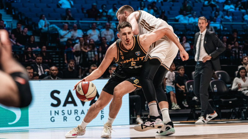 Dubaija Adrijas līgas kampaņu iesāk ar parotaļāšanos, Dāvis šoreiz kluss