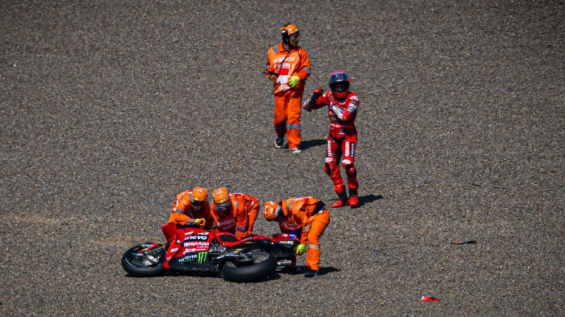 "MotoGP" paliek bez čempiona - Markess izlaidīs nākamos posmus