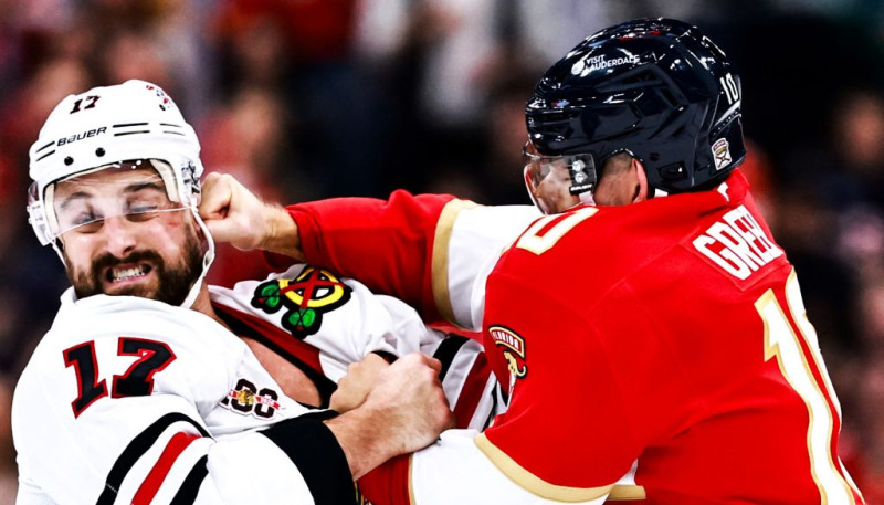 Balinskis nespēlē, "Panthers" paceļ čempionu baneri un izkaujas