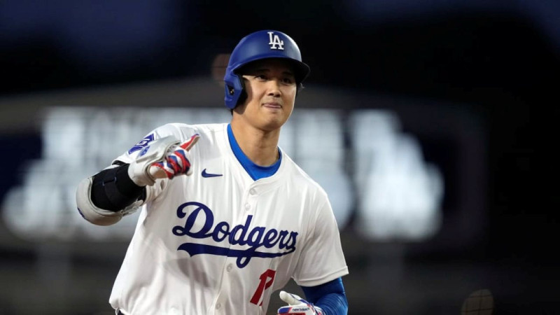 Ohtani ar vēsturisku sniegumu palīdz "Dodgers" sasniegt Pasaules sēriju