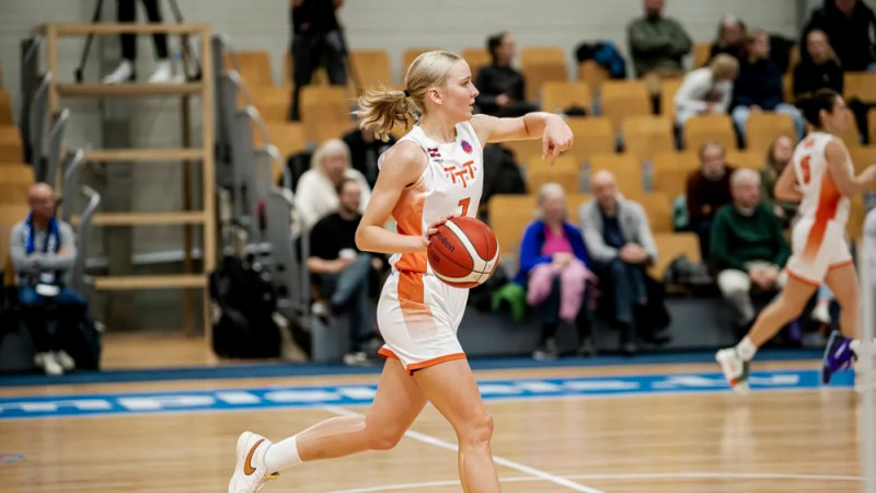 Enijai Vīksnei spoža spēle, TTT otrajā puslaikā piekāpjas pārspēkam