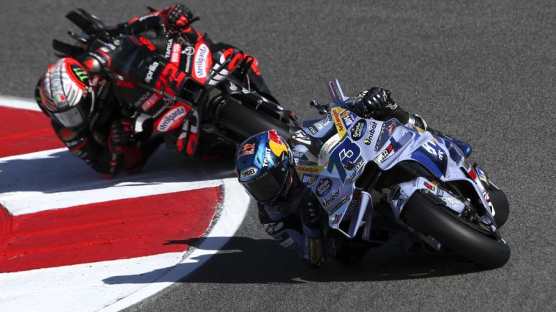 Markess pārspēj Akostu un uzvar Portugāles GP sprintā