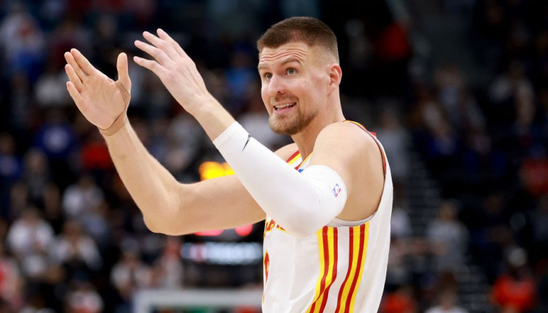 Porziņģim Losandželosā sezonas otrā rezultatīvākā spēle