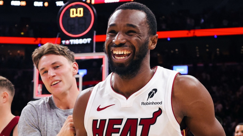 Kaningems izdara 45 metienus un gūst 46 punktus, "Heat" ietriec uzvaru