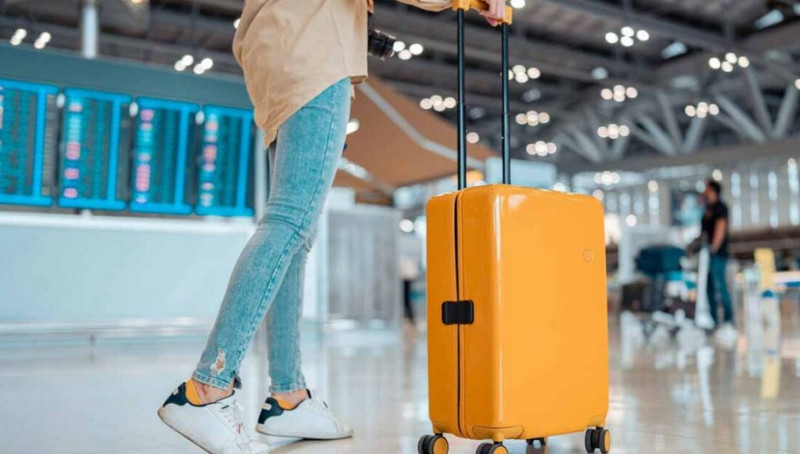 Baltijas valstu prātu aizplūšanas krīze: kāpēc jaunieši aizbrauc un kāpēc daļa atgriežas