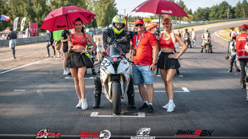 "Superbike" čempions Vinniņš: "Motociklam plīsa viss, kas varēja saplīst"