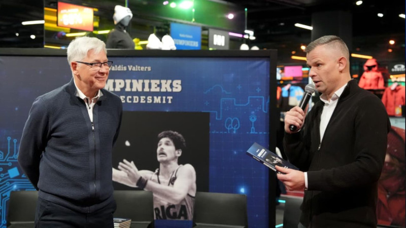 Aizvadīta Valda Valtera grāmatas "Dumpinieks pēc piecdesmit" prezentācija