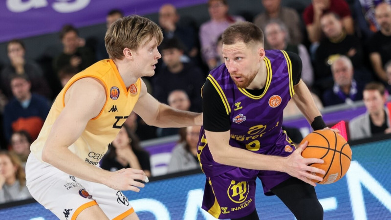 Jakovičam ražīgākā cīņa nepilnu divu gadu laikā