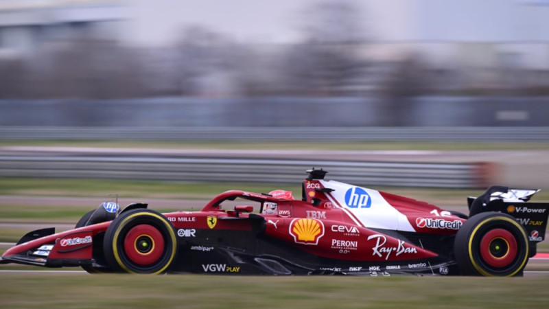 "Audi" komandas galvenais sponsors pauž nepatiku par "Ferrari" mašīnas dizainu