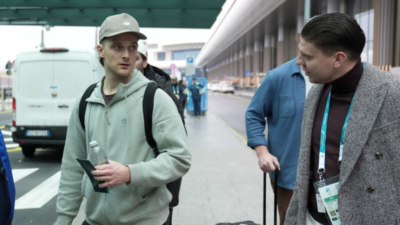 Foto: Hokeja izlase Milānā sagaidījusi atlikušos papildspēkus no Ziemeļamerikas