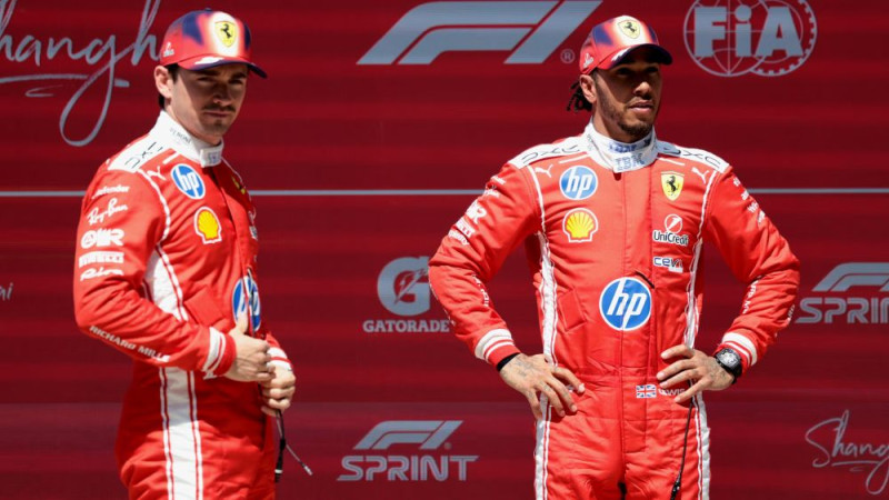 Ralfs Šūmahers nāk klajā ar skaļu teoriju par Hamiltona un "Ferrari" līgumu