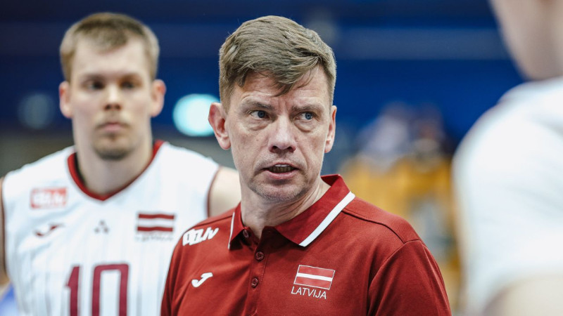 Krastiņš par servju uzņemšanu: "Ja gribam, tad varam"