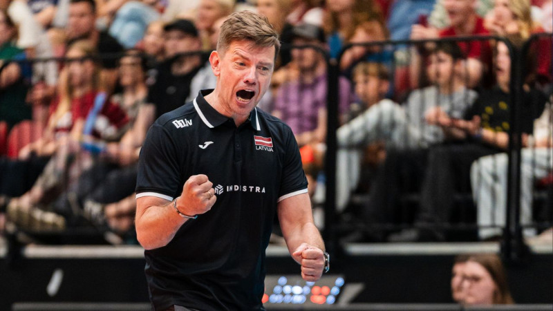 Krastiņš par debiju: "Brīdī, kad atskanēja himna, uzsita pamatīgu emociju"