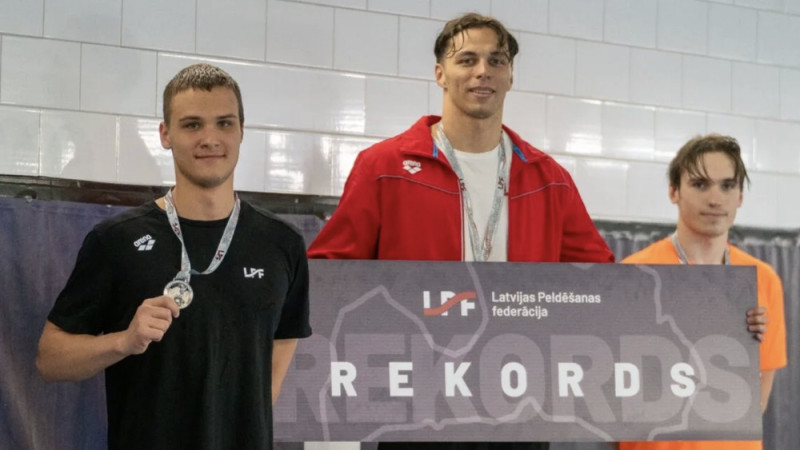 Narajevs labo 24 gadus vecu Latvijas rekordu peldēšanā