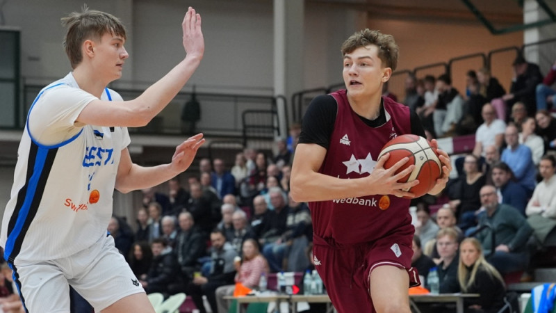 Latvijas U18 juniori ceturtajā ceturtdaļā piekāpjas Serbijai