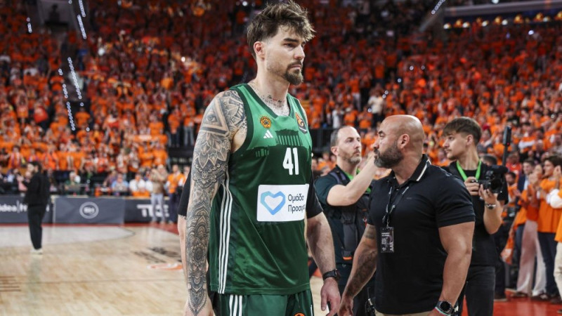 "Panathinaikos" noslēdz ilgtermiņa līgumu ar Ernangomesu