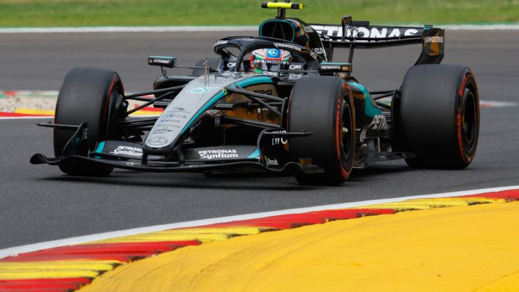 F1 sezonas līderis Antonelli izrauj kārtējo uzvaru kvalifikācijā